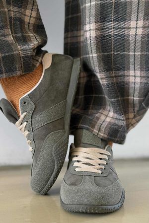 Track Retro Trainer Khaki